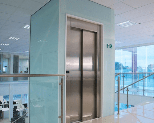 Manutenção corretiva de elevadores